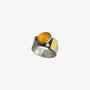 GOLDEN CITRINE SCULPTURE Ring